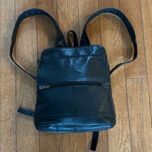 Le Donne Small Black Leather Backpack - 12x11